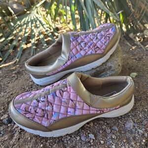 Mushrooms Comfy Slip On Shoes Pink and Gold Size 9 Women's